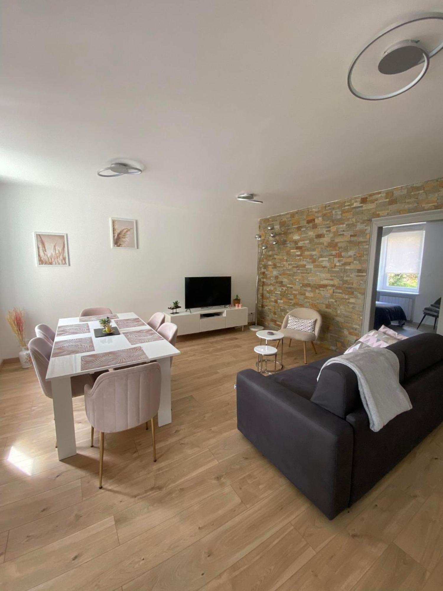 Gite Le Sequoia Apartment Selestat Bagian luar foto